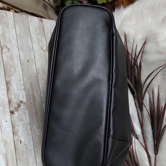 Fashion Tote, Black fashion Beach Tote, insulated bottom section, size Lg - Picture 6 of 7